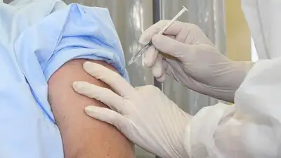 Кому в будут делать прививки против кори и краснухи в Казахстане