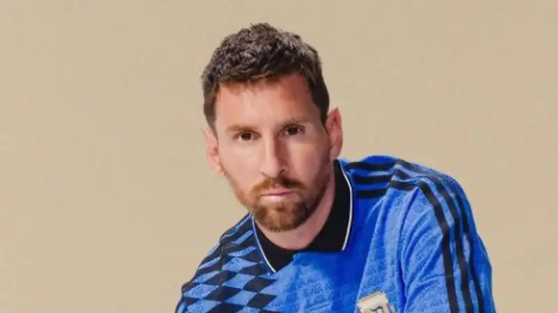 Месси вступил в драку с уругвайским футболистом