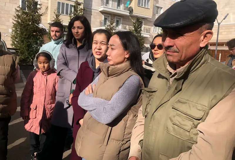 Не радужный холод: на отсутствие тепла пожаловались жильцы крупного ЖК в Алматы