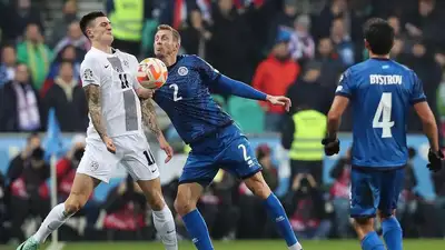 Словения забила второй гол в ворота сборной Казахстана, фото - Новости Zakon.kz от 21.11.2023 03:38