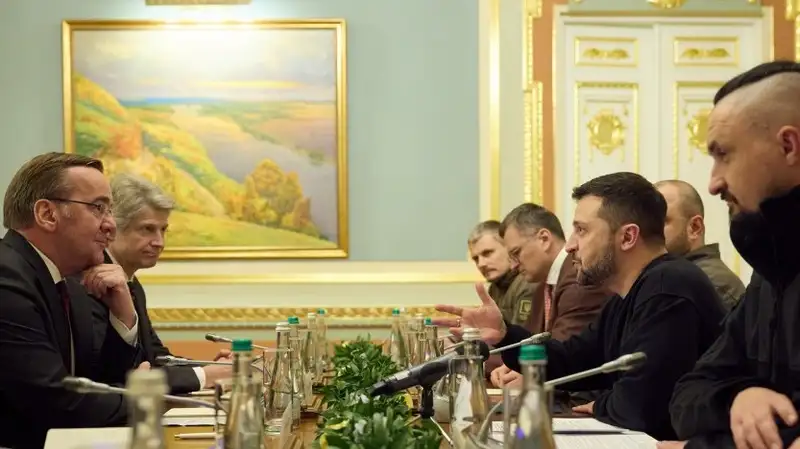 События в Украине: США вновь ввели санкции , министр обороны Германии прибыл в Киев , фото - Новости Zakon.kz от 22.11.2023 01:24