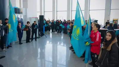 Как казахстанских футболистов встретили на Родине