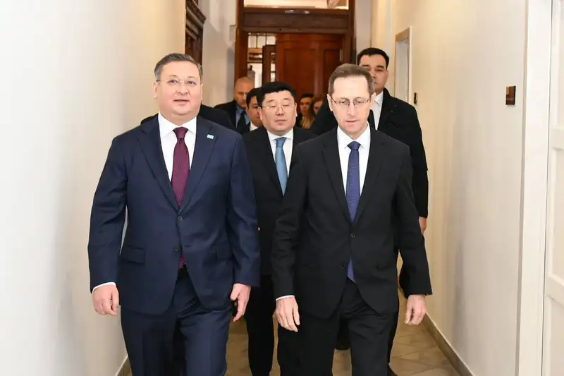 Казахстан увеличит экспорт товаров из Венгрии, фото - Новости Zakon.kz от 21.11.2023 07:07