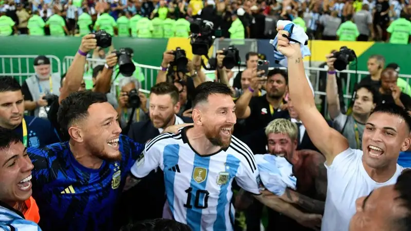 Месси раскритиковал бразильскую полицию за избиение фанатов