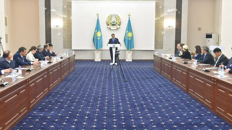 Аким СКО отчитался перед депутатами