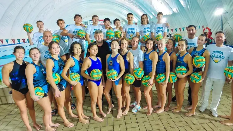 Федерация водных видов спорта безвозмездно передаст спортивным школам Казахстана мячи