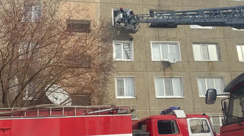 эвакуация при пожаре, фото - Новости Zakon.kz от 24.11.2023 18:29