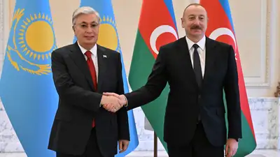 Токаев поздравил президента Азербайджана с историческим событием