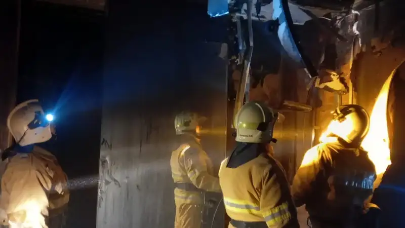 В Усть-Каменогорске при пожаре эвакуировали пять человек