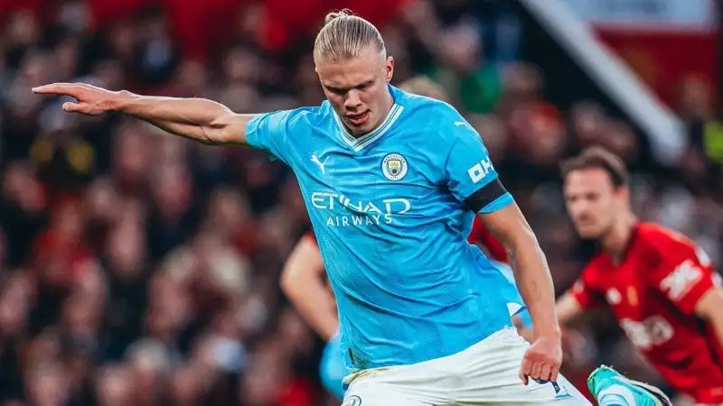 Эрлинг Холанд побил рекорд АПЛ по результативности