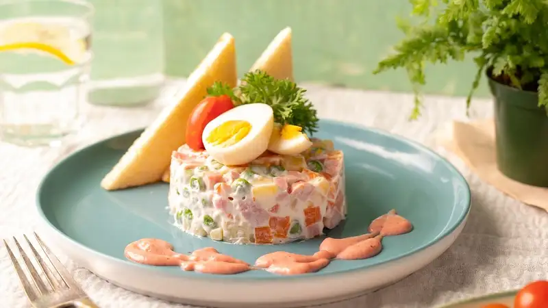 Назван опасный ингредиент самого новогоднего салата