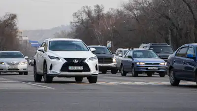 Автомобили на газе обязали устанавливать специальный знак