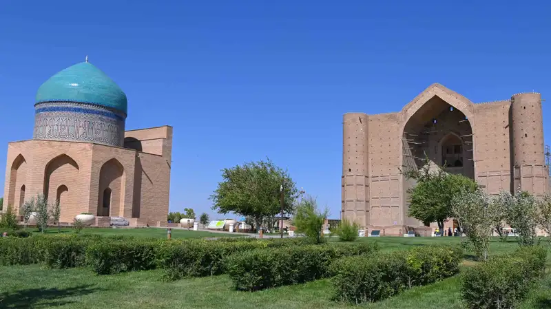 Казахстан мавзолей Яссауи теракт охрана 