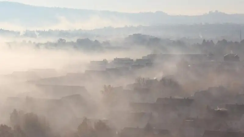 Повышенное загрязнение воздуха ожидается в двух городах Казахстана