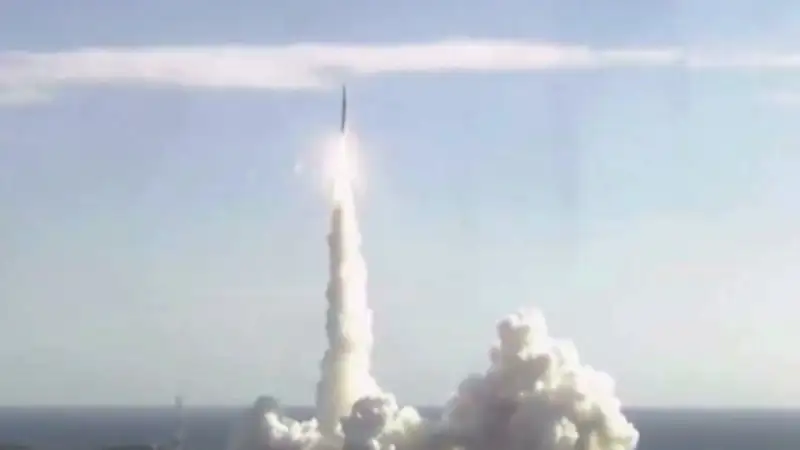 SpaceX запустил первый шпионский спутник для Южной Кореи