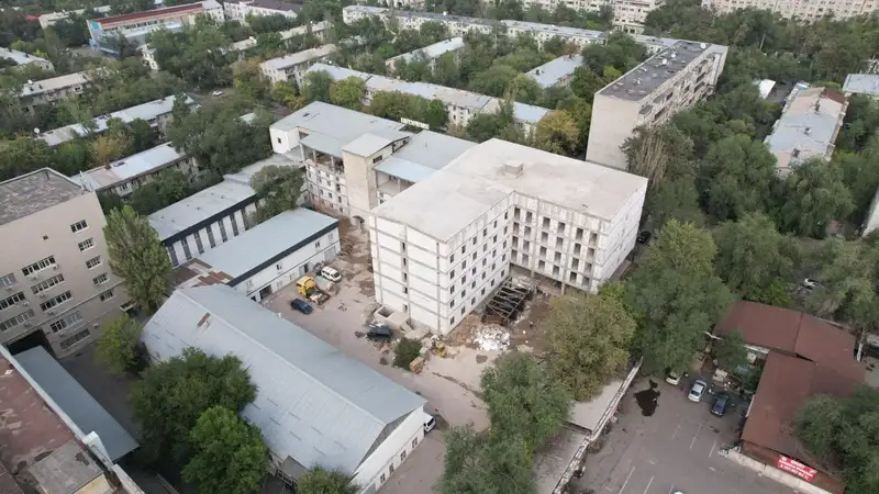 Сдавали помещения в недостроенном здании: незаконную постройку снесут в Алматы, фото - Новости Zakon.kz от 01.12.2023 17:34