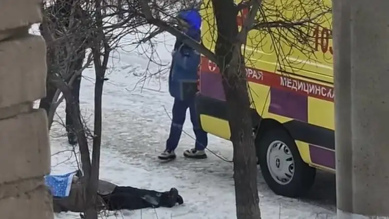 Тело пенсионерки нашли на улице Петропавловска 