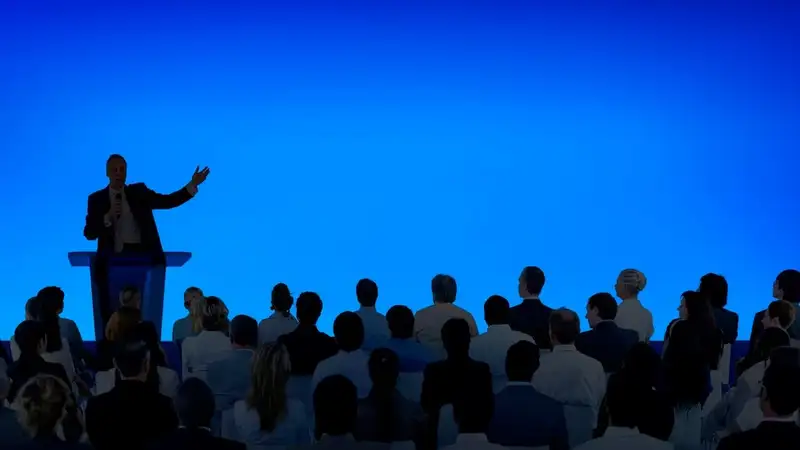 СМИ: Американский конгрессмен потратил пожертвования на ботокс и OnlyFans