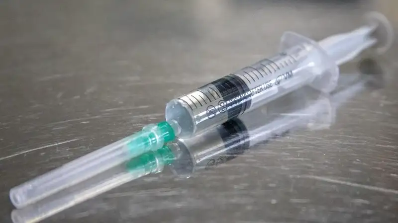 Смерть от укола: правоохранитель погиб в Караганде