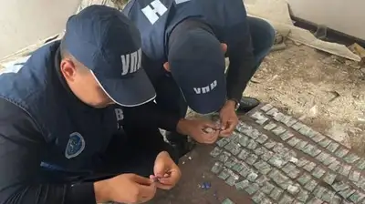 Двух наркоторговцев с синтетикой на 12 млн тенге задержали в Актау