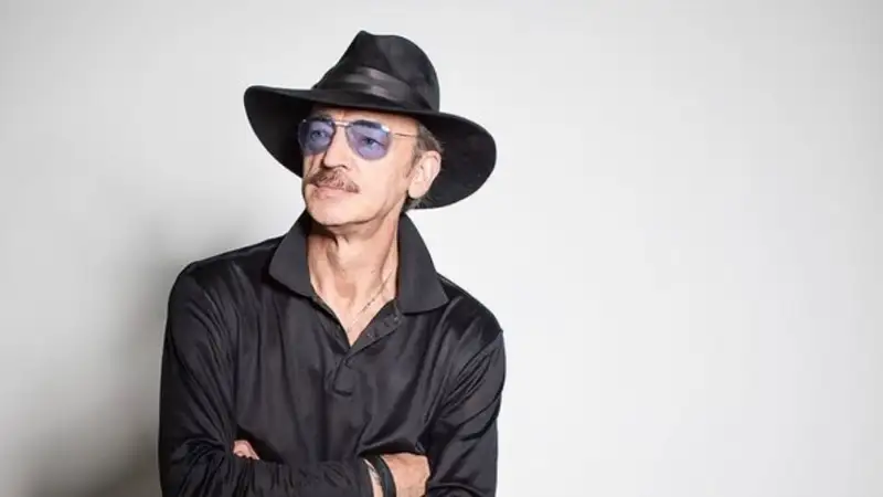 Михаила Боярского выписали из Мариинской больницы