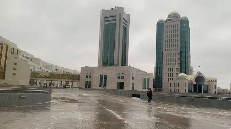 Непогода в Астане – фоторепортаж, фото - Новости Zakon.kz от 05.12.2023 12:00
