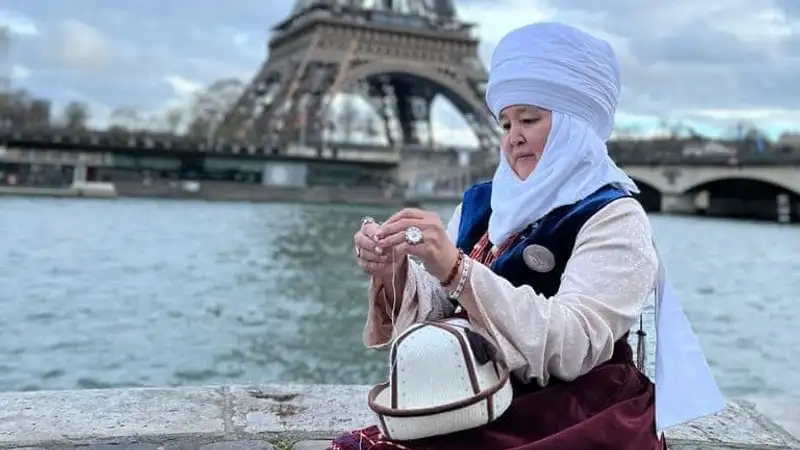 Кыргызский женский головной убор элечек внесен в список ЮНЕСКО