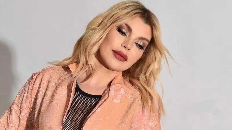 Лада Дэнс задолжала налоговой почти пять миллионов тенге