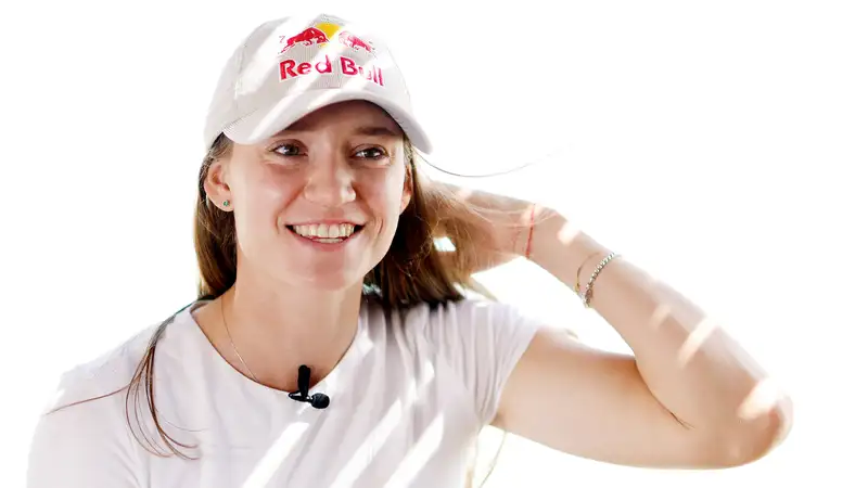 Елена Рыбакина вошла в топ-10 самых высокооплачиваемых спортсменок мира