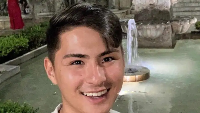 Усыновленный парень из Казахстана ищет биологических родителей