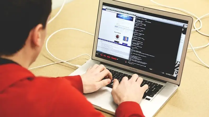 Спорткомплекс подал заявление в полицию на военкомов, хакеры угрожали польским чиновникам – ситуация в Украине