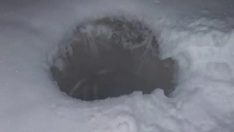 В открытый колодец провалился ребенок в ВКО