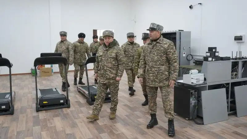 Замминистра обороны совершил рабочую поездку в Алматинский гарнизон, фото - Новости Zakon.kz от 11.12.2023 17:41