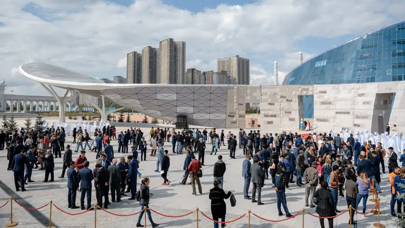 Токаев: Нам пора стать нацией, которая не только учится