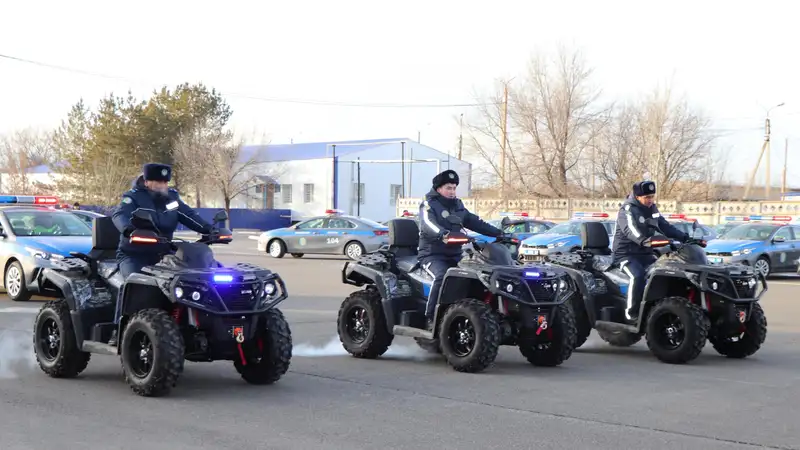 90 новых авто получили полицейские ЗКО в преддверии праздника