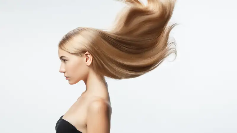 Уход за волосами: салонные и домашние процедуры
