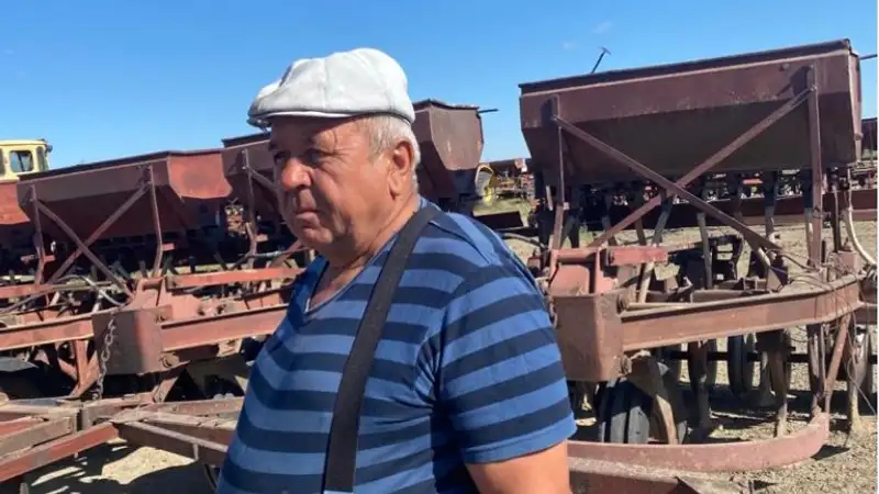 Механизатор из Акмолинской области более 40 лет посвятил труду в сельском хозяйстве