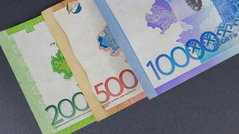 Новая соцвыплата: кто из казахстанцев с 2024 года будет получать более 208 тыс. тенге