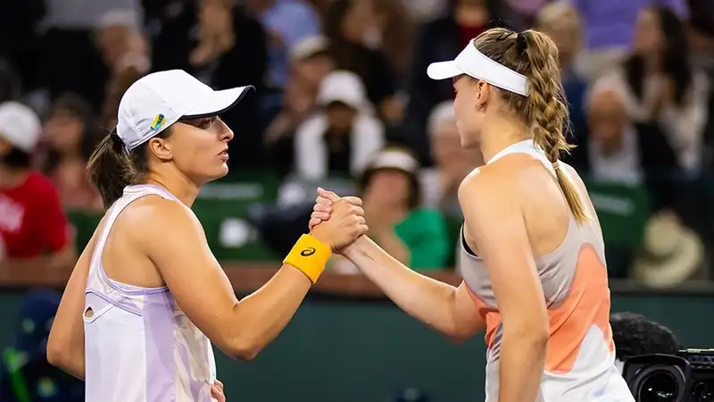 Рыбакина помогла своей команде обыграть группу Швёнтек и стала MVP первого игрового дня турнира в Абу-Даби