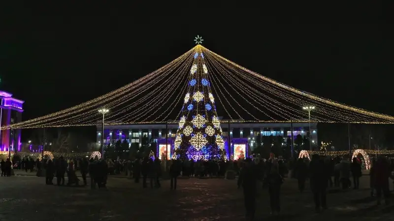 Новогоднее оформление в регионах, Костанай, Талдыкорган, Павлодар, Усть-Каменогорск, Уральск, фото - Новости Zakon.kz от 23.12.2023 13:54