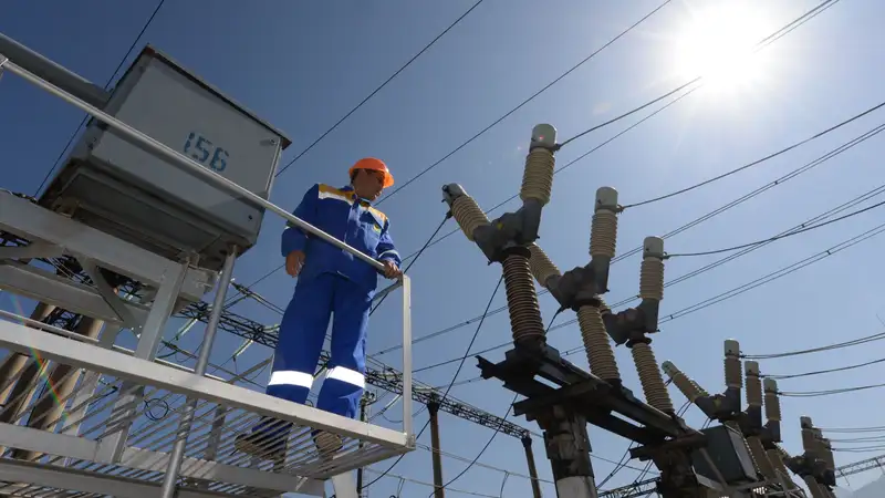 Казахстанским ТЭЦ не хватает свыше 15 тысяч сотрудников