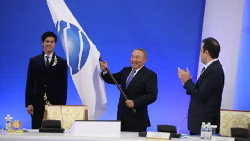 Н. Назарбаев объявил о введении безвизового режима для инвесторов 10 государств