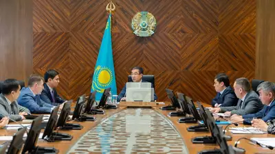 В акимате Абайской области обсудили задолженности работникам основных предприятий