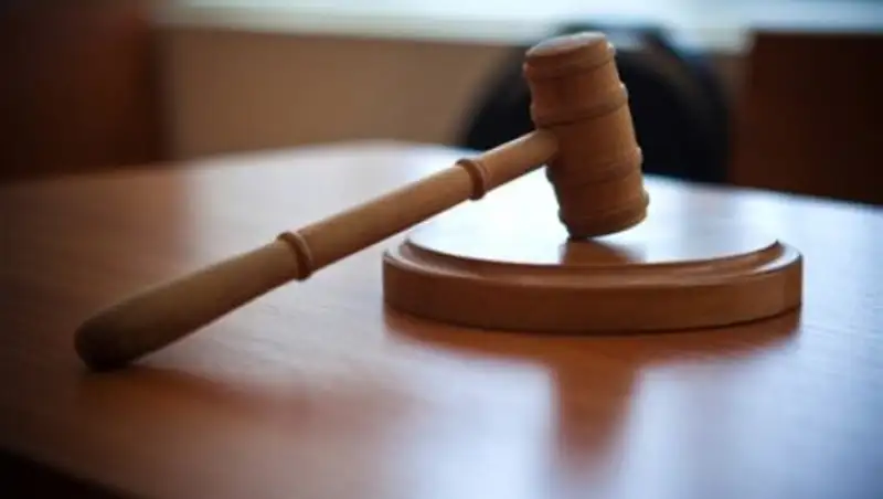 Житель ВКО, пытаясь спасти мать от пьяного отчима, нечаянно убил его