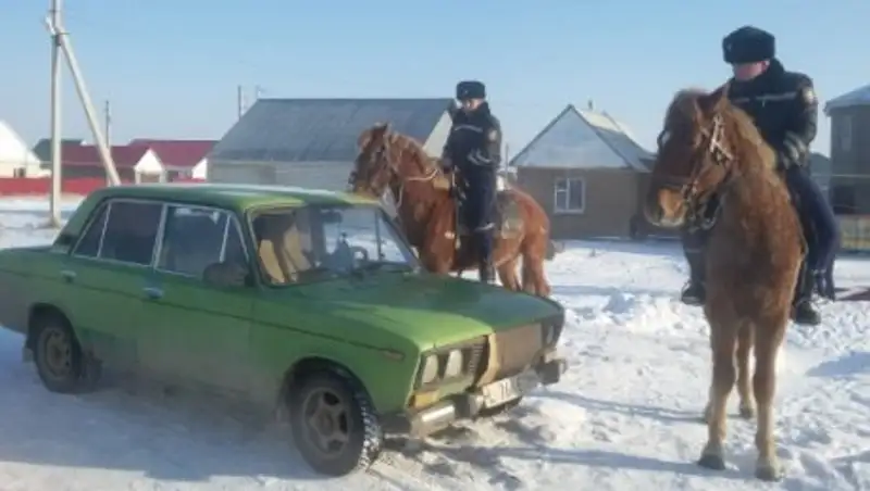 В Уральске автоугонщика на «Жигули» задержала конная полиция