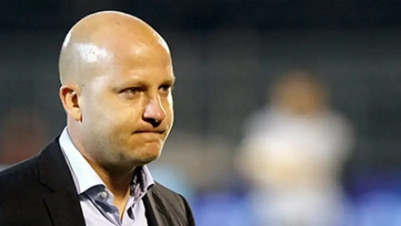 Словенский футбольный клуб уволил главного тренера из-за расизма