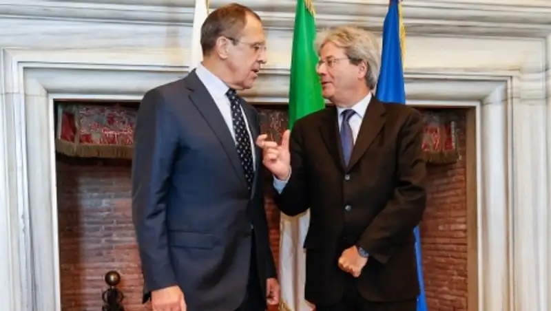 Лавров о вхождении в коалицию США: готовы только к диалогу, под козырек брать не будем