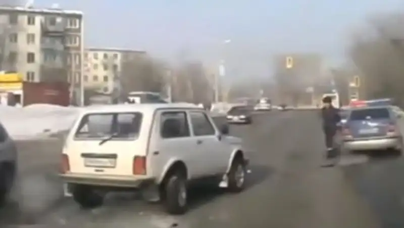 В Усть-Каменогорске полицейский совершил ДТП