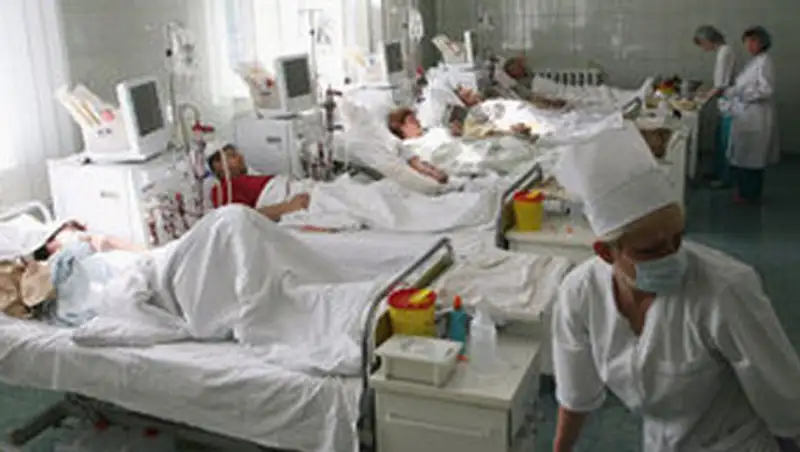 Бекшин назвал главные причины массовых отравлений в общепите