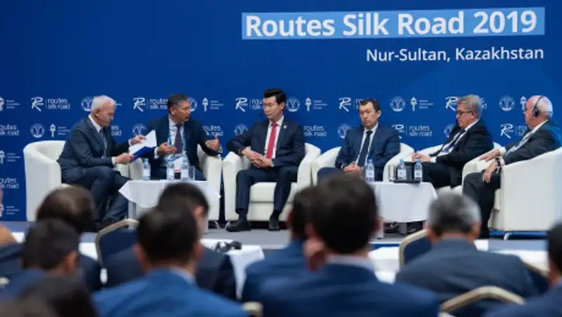 Новые пути для реализации открытого неба обсудили в столице